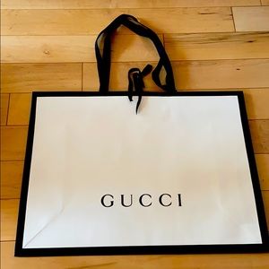 NEW Gucci shopping bag